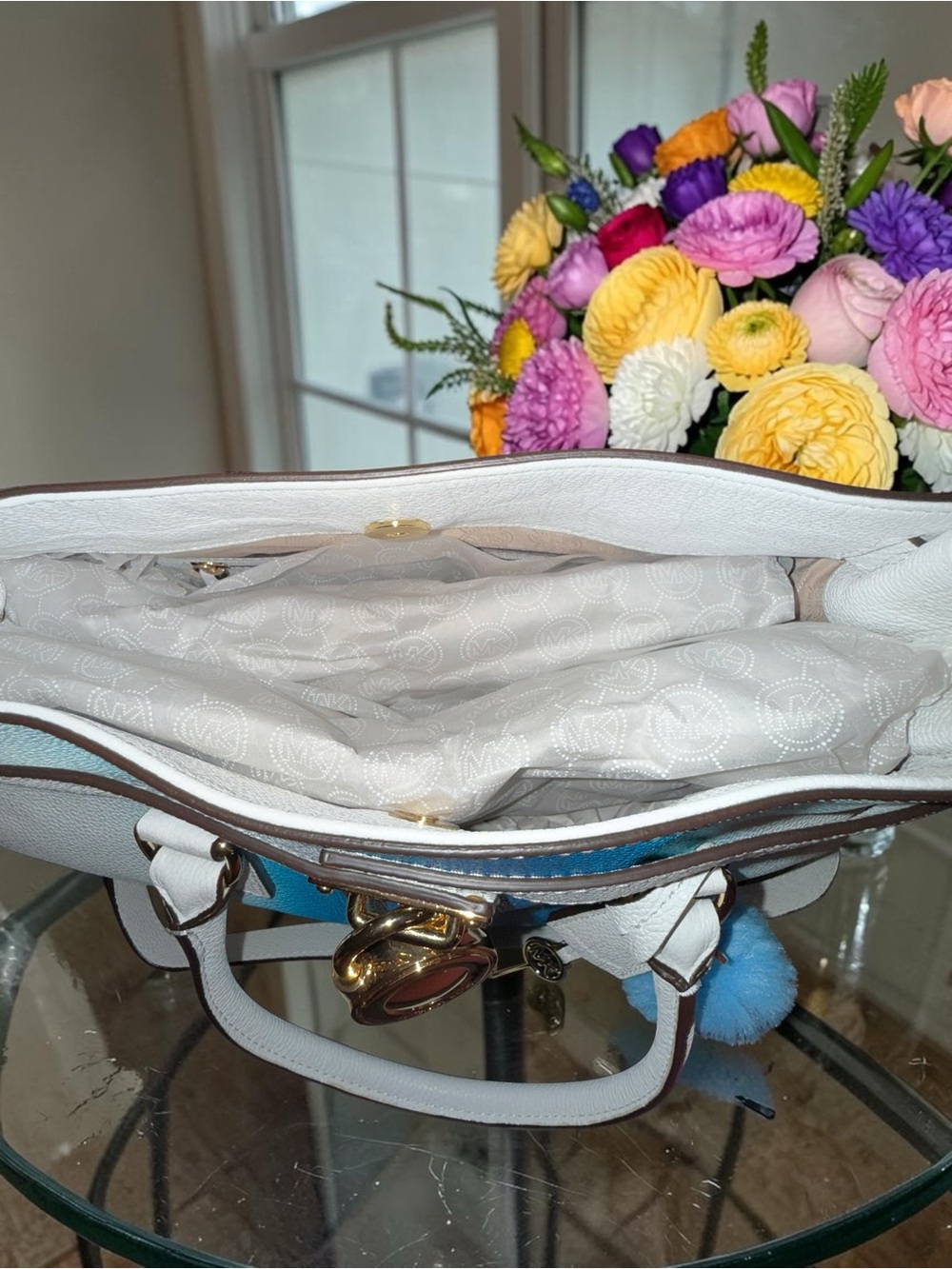 Michael Kors White and Blue Ombre Leather Tote with dustbag and Pom Pom NWOT - Picture 11 of 15